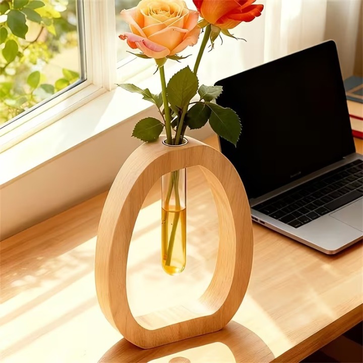 Katzenvase aus Holz mit Glasröhrchen – Dekovase Katzen-Design | Boxenshop