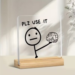 Tischdeko Acrylschild „PLZ USE IT" mit Holzsockel – Schreibtischdeko | Boxenshop Chemnitz